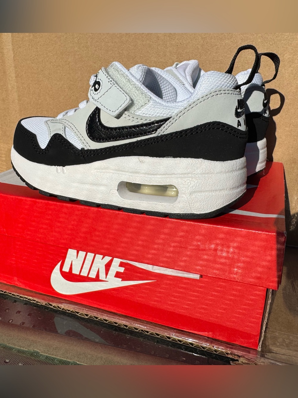 Nike Kids Black and White Air Max 1 EasyOn Sneaker